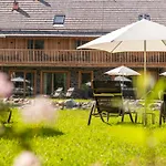 Lerchpeuntgut Almchalets Dağ evi *
