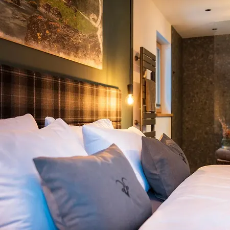 Lerchpeuntgut Almchalets * Тамсвег