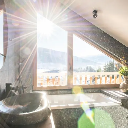Alpesi faház Lerchpeuntgut Almchalets Tamsweg