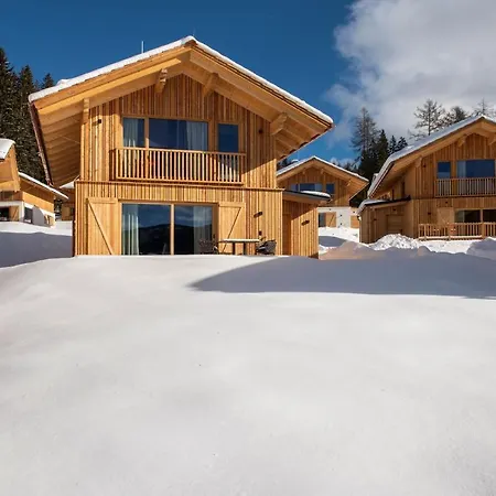 Lerchpeuntgut Almchalets *