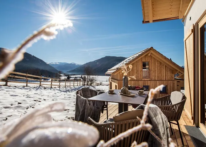 Lerchpeuntgut Almchalets *