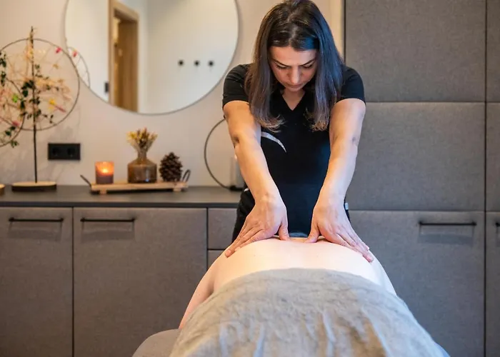 Lerchpeuntgut Almchalets *