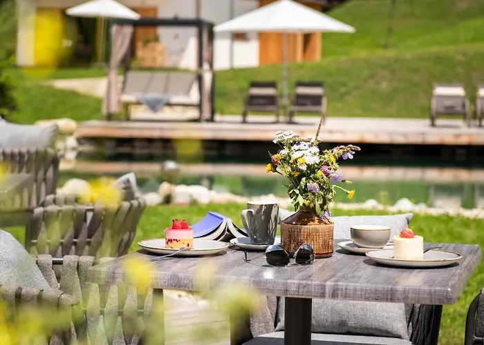 Lerchpeuntgut Almchalets * Tamsweg