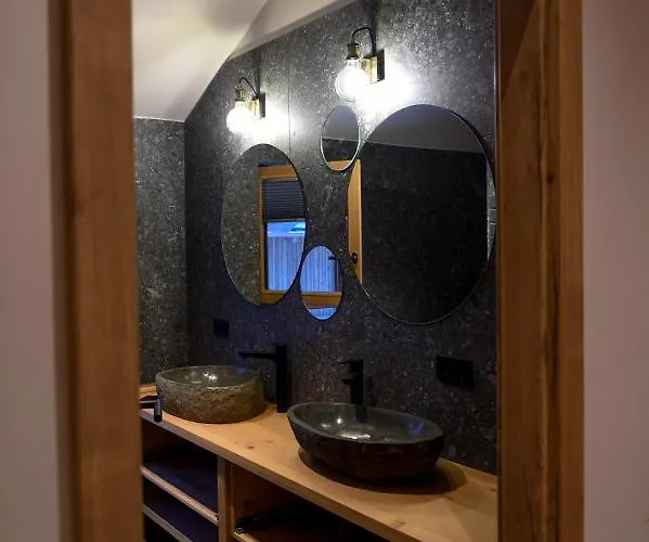 Lerchpeuntgut Almchalets Chalé