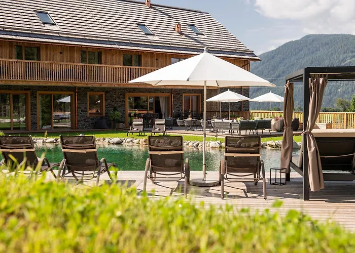 Lerchpeuntgut Almchalets *