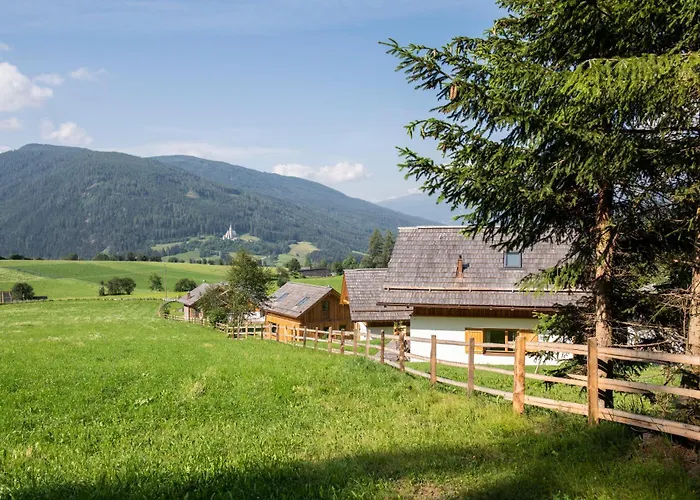 Chalé Lerchpeuntgut Almchalets *